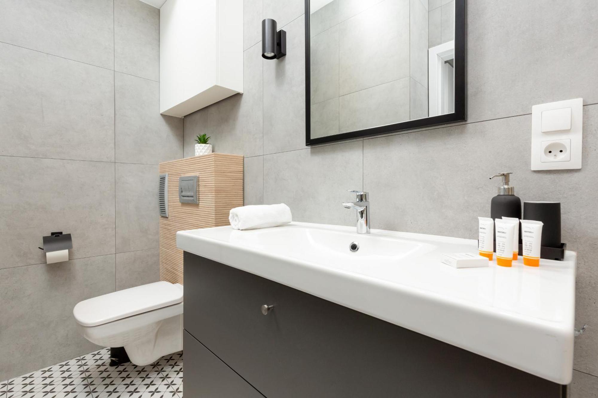 Central Apartment Emilii Plater By Noclegi Renters Warsaw Exterior photo